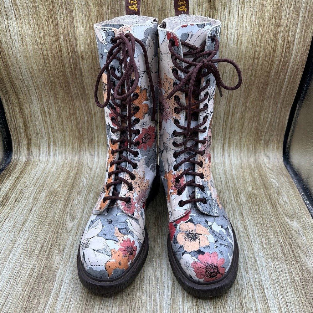 Dr. Martens 1B99 Floral Boots Women's Size 8 White‎ Tall 14-Eye Lace Up Zip - Picture 2 of 9